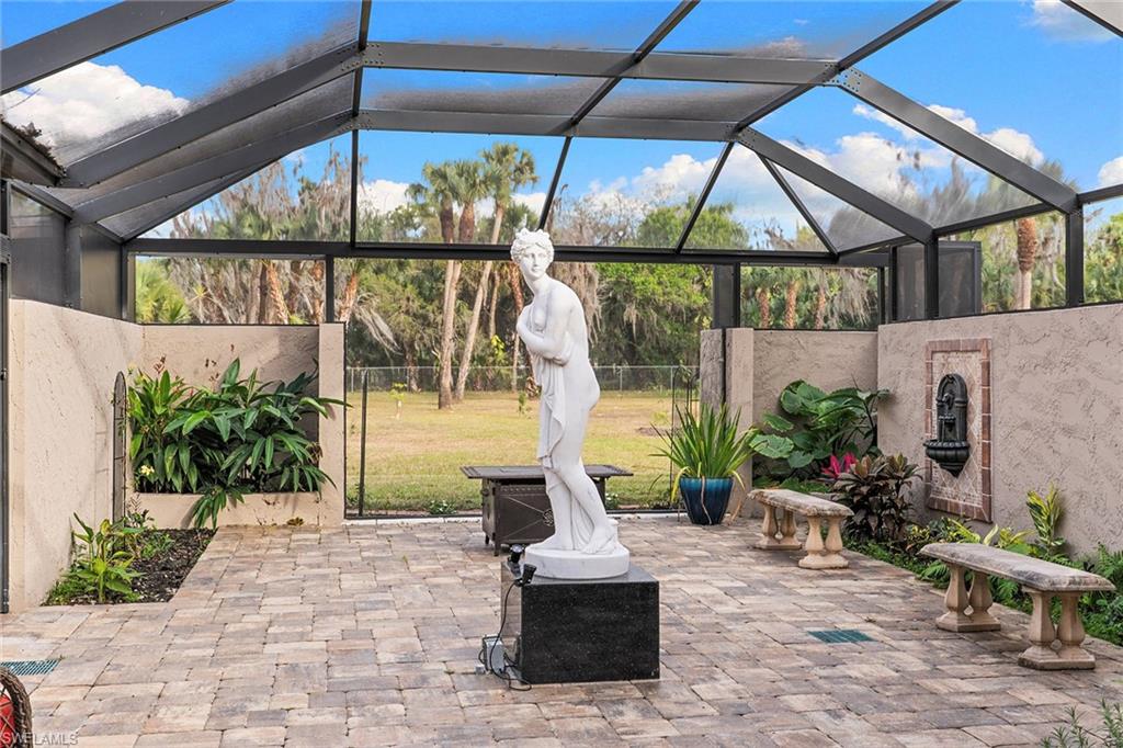 620 E Fort Thompson AVE