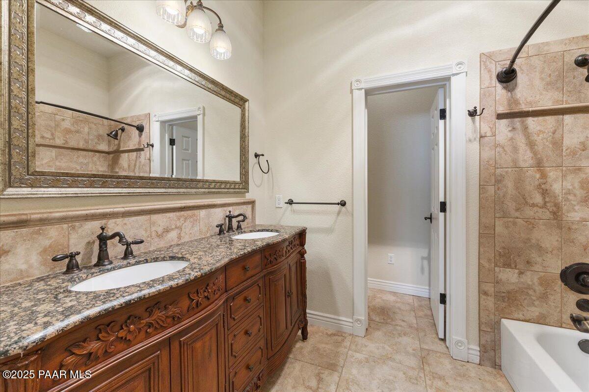 12070 E Cats Claw Lane