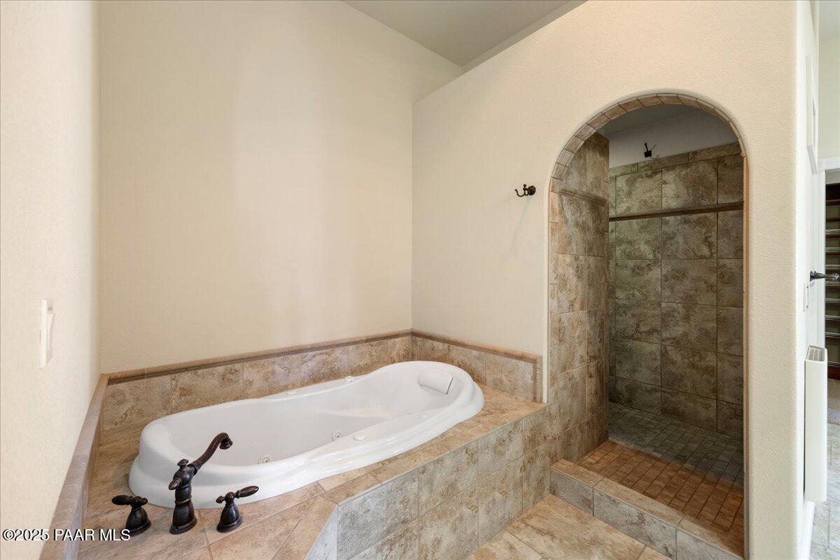 12070 E Cats Claw Lane