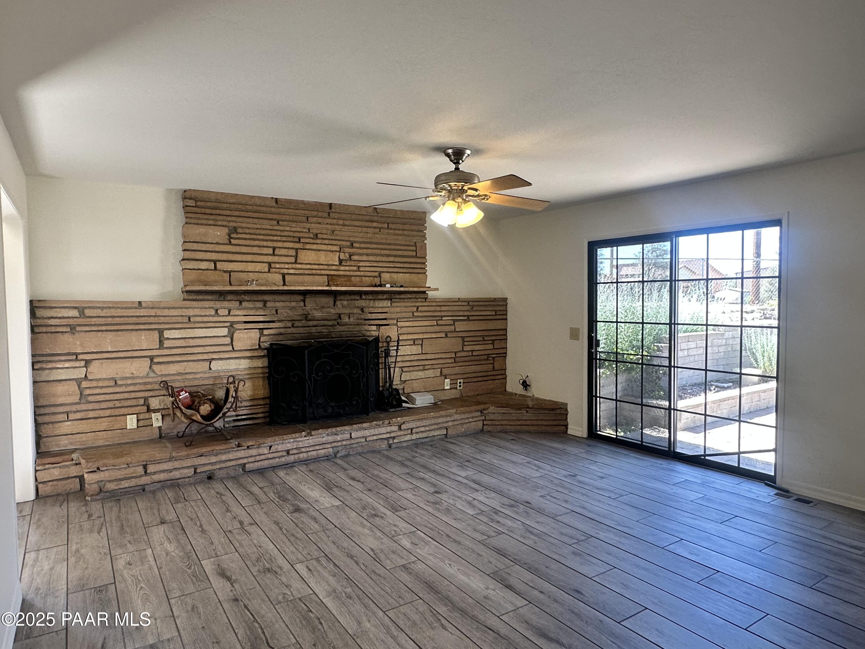 2550 W Granite View Circle