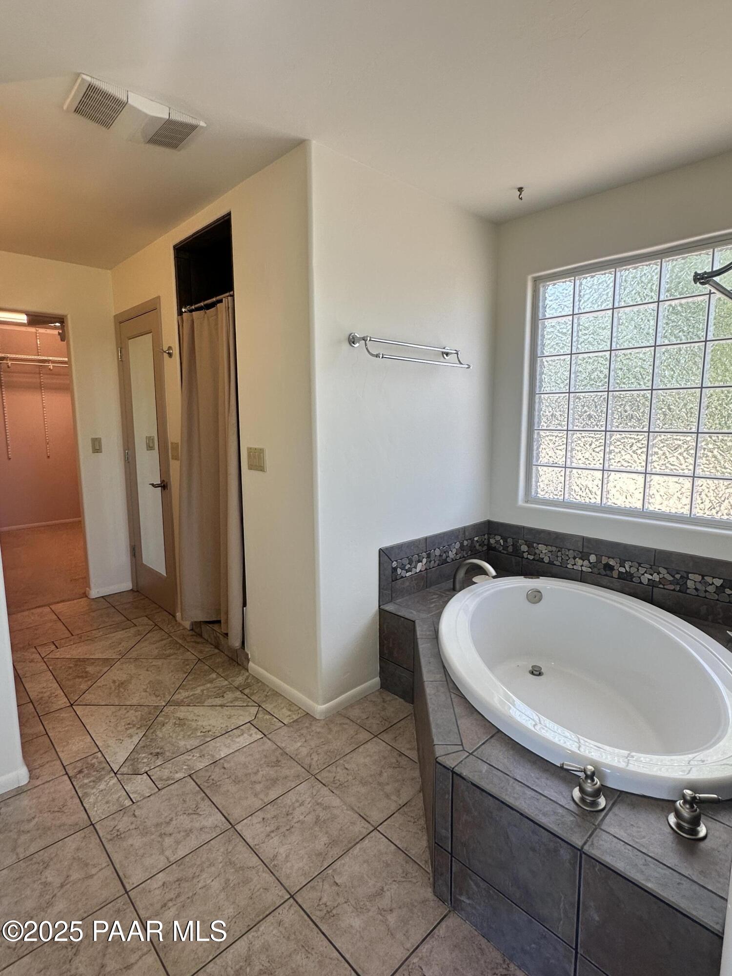 2550 W Granite View Circle