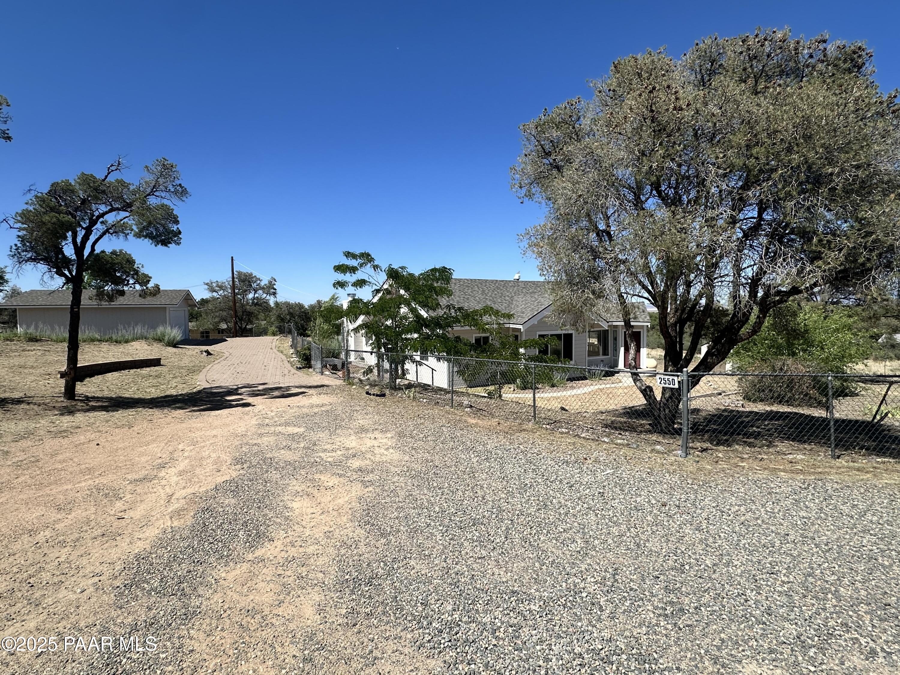 2550 W Granite View Circle