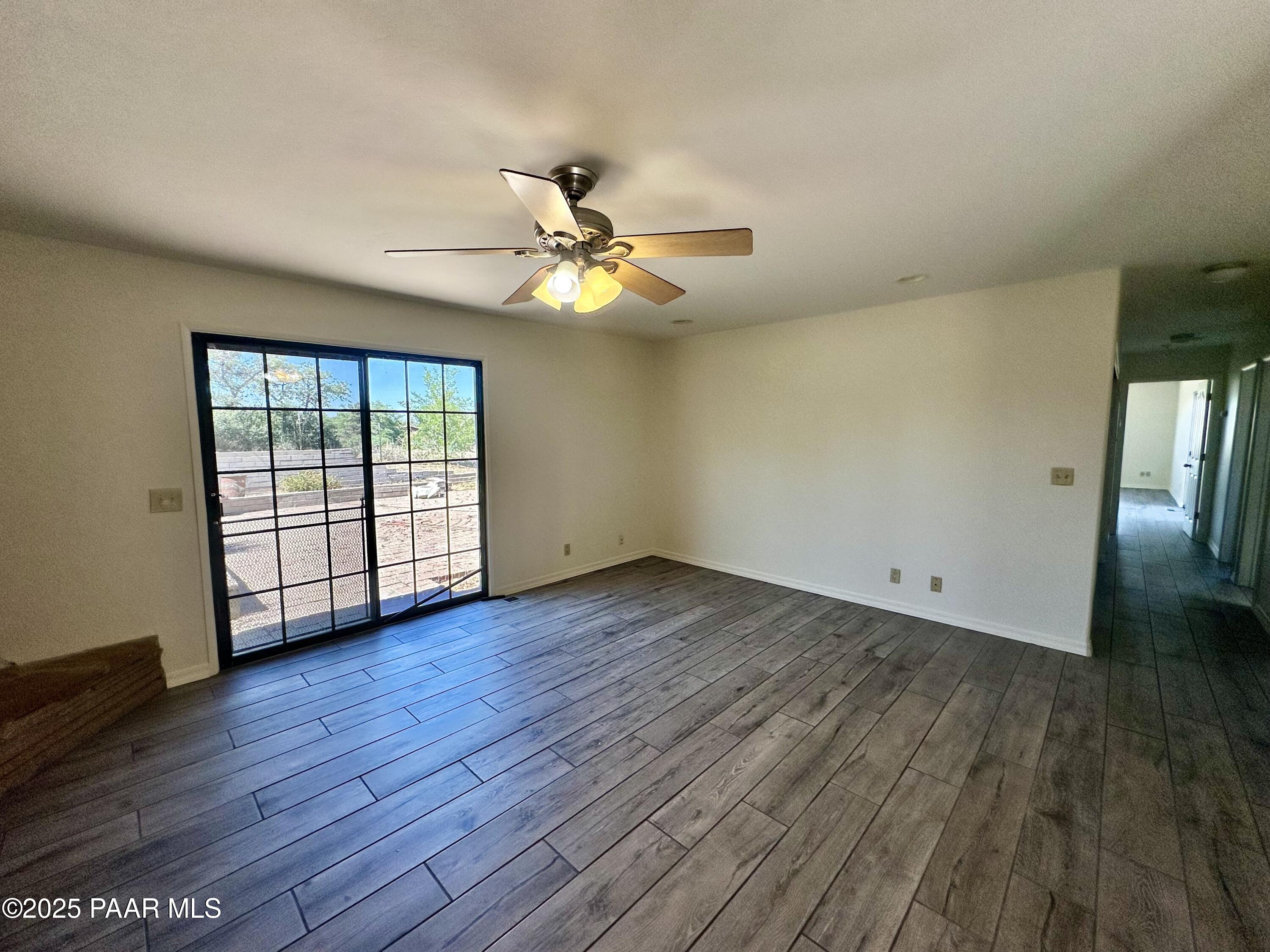 2550 W Granite View Circle