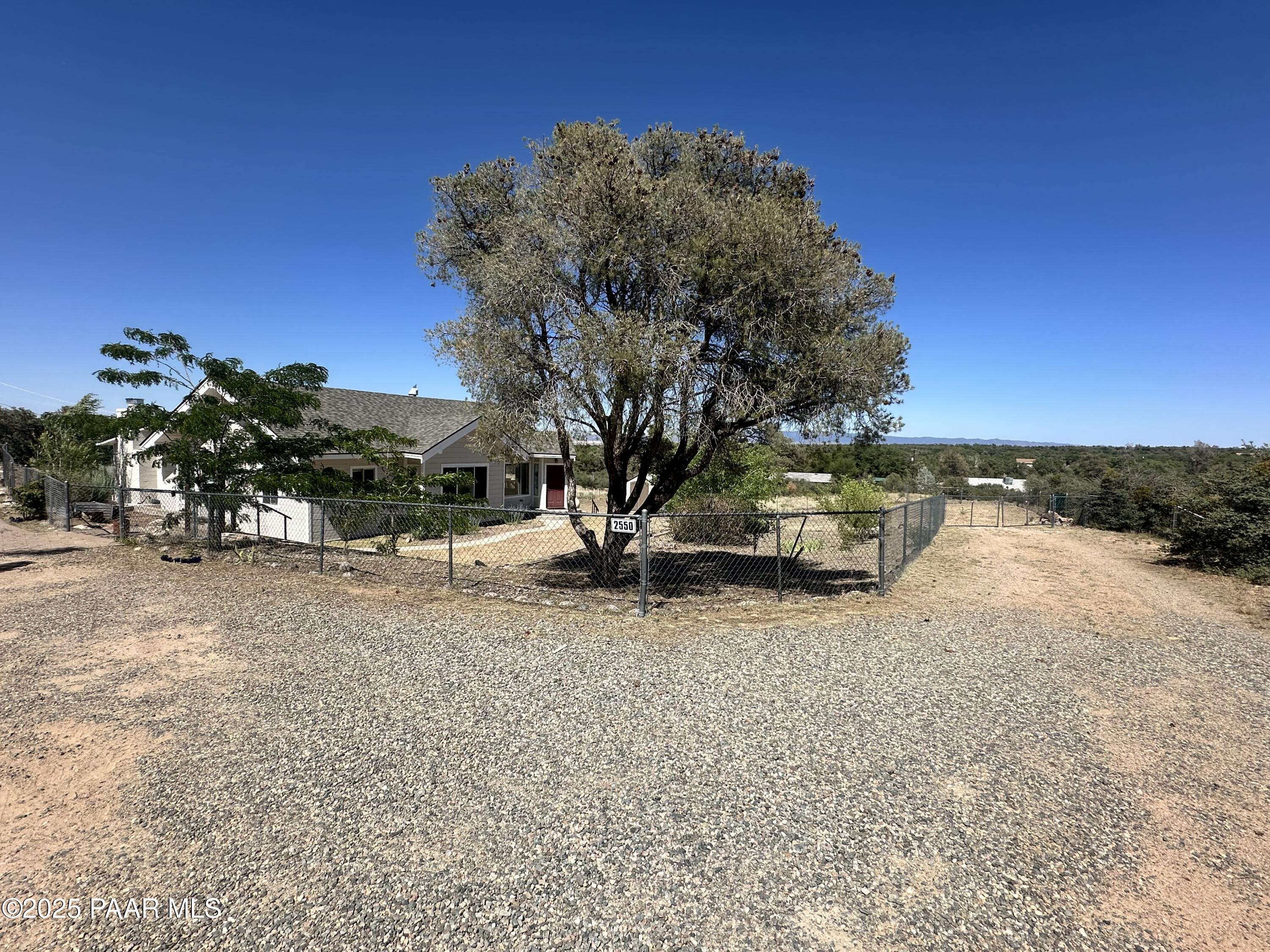 2550 W Granite View Circle