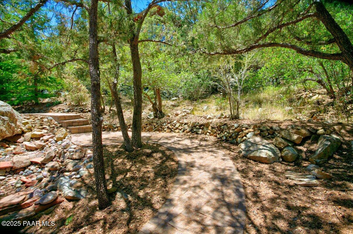 2140 Lone Oak Way