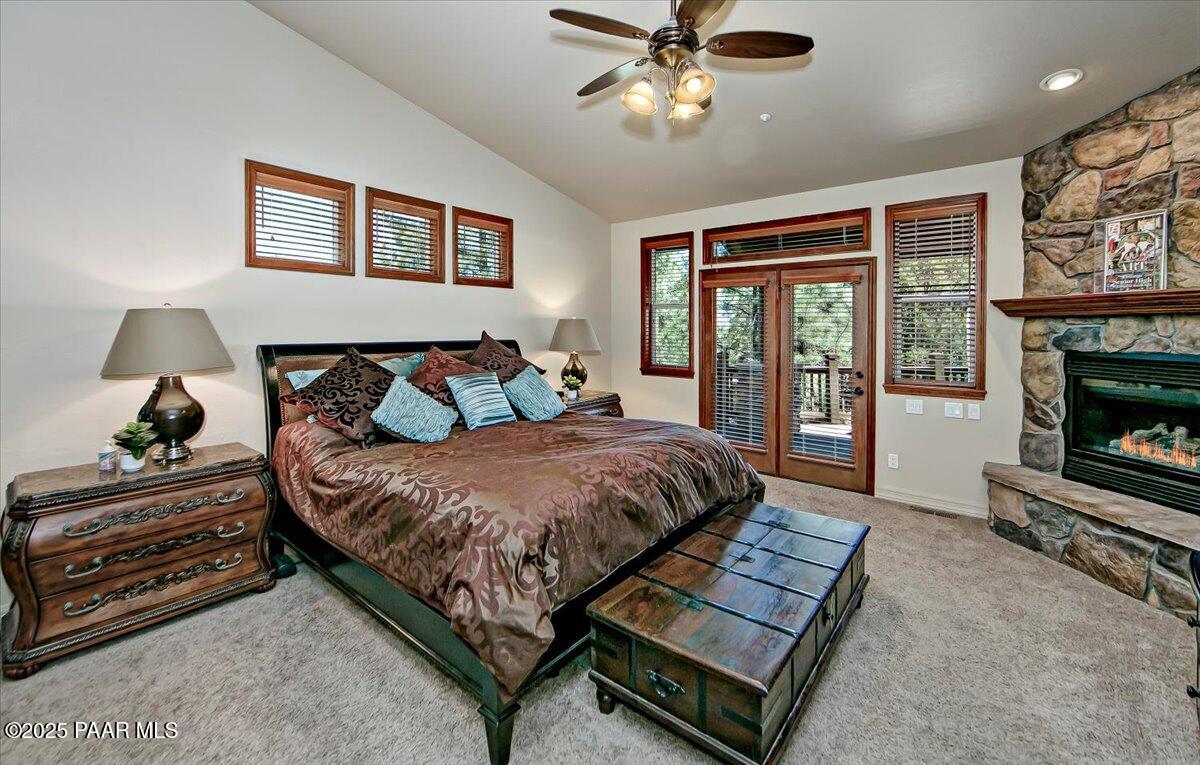 2140 Lone Oak Way