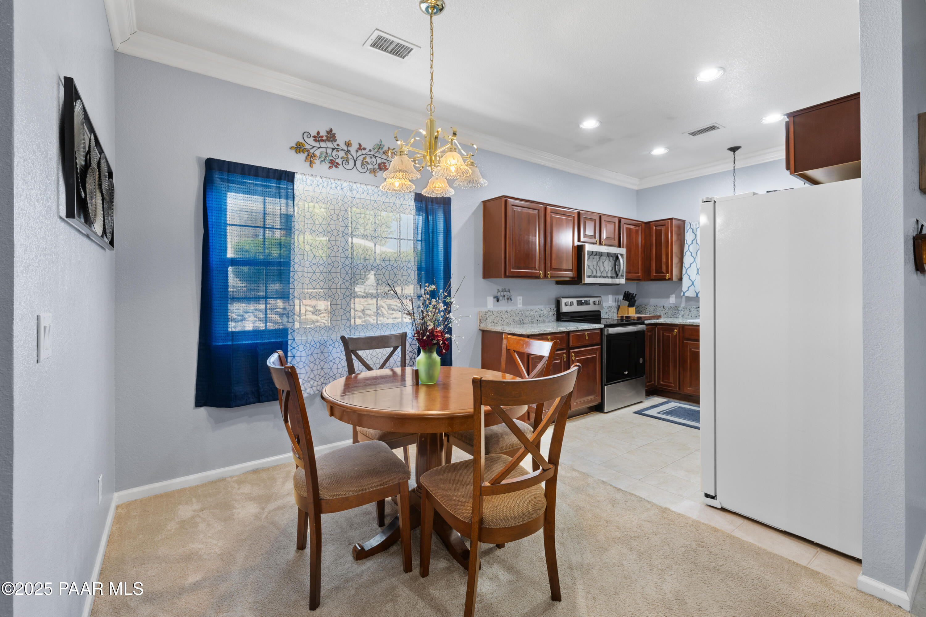 1920 N Baker Street