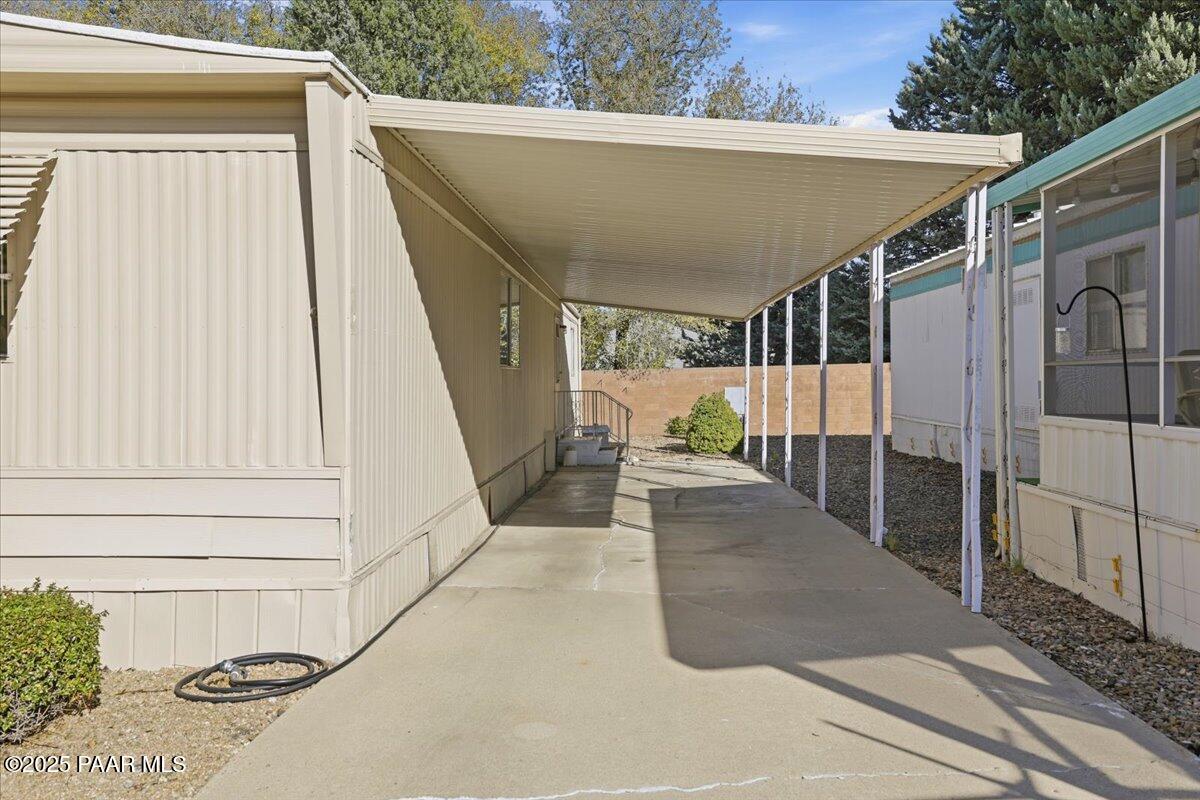 123 N Rush Street Unit: 13