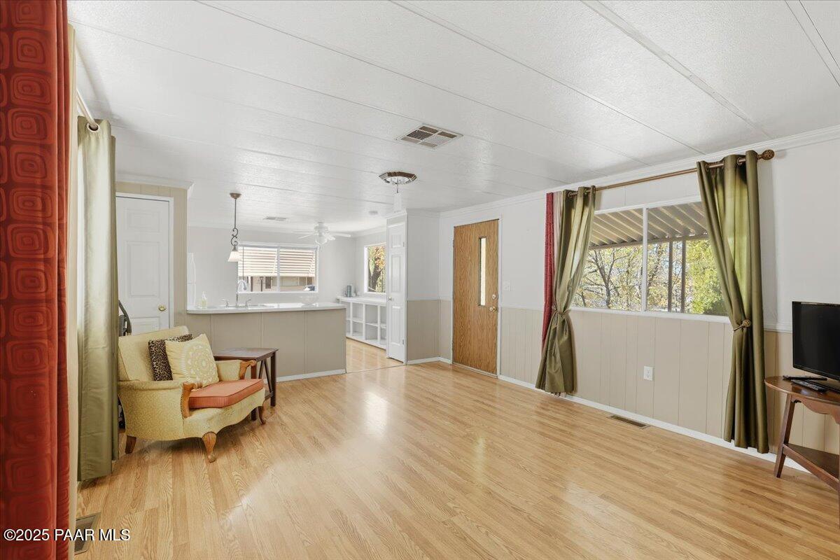 123 N Rush Street Unit: 13