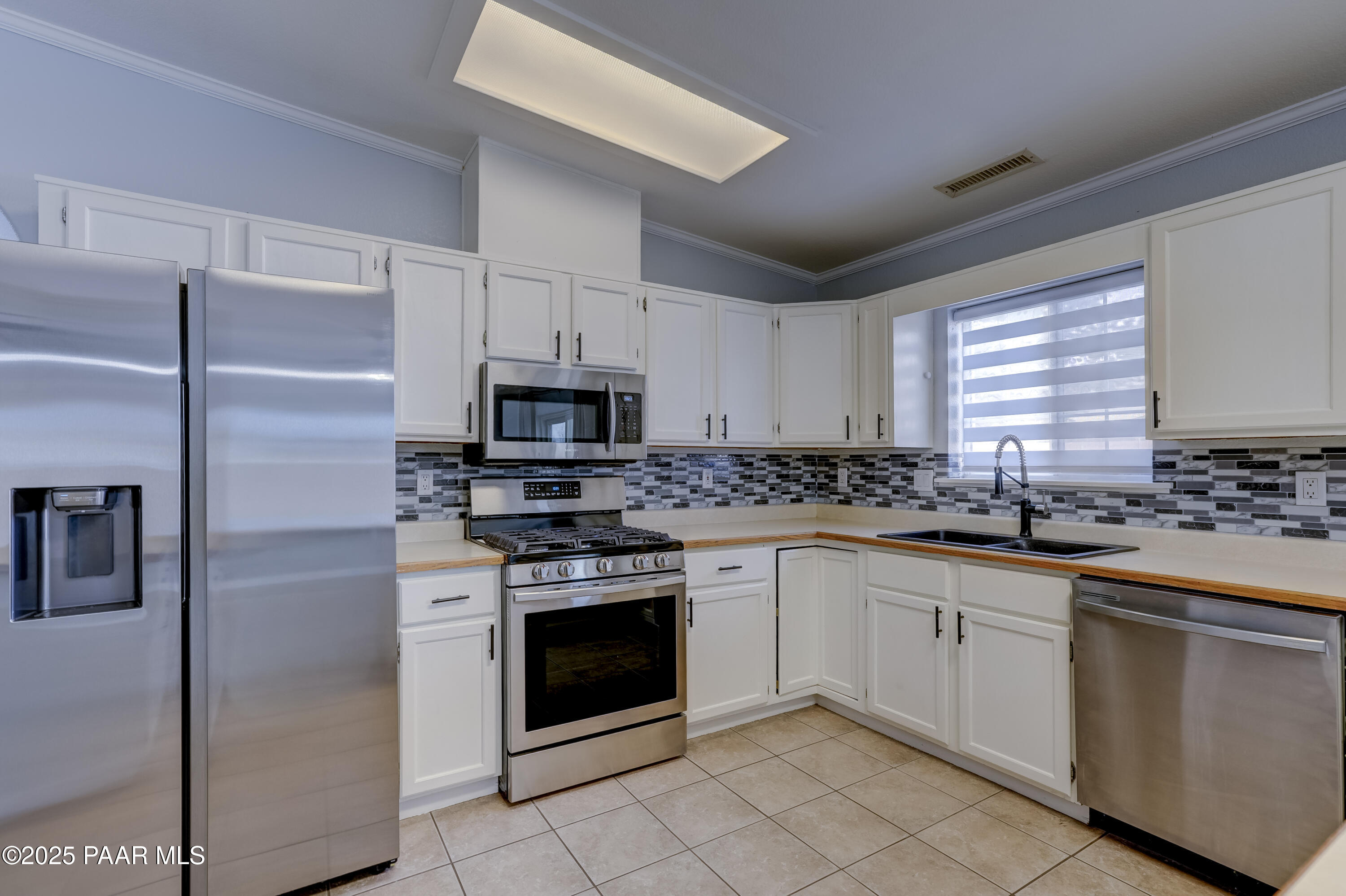 4466 N Stage Way Lane