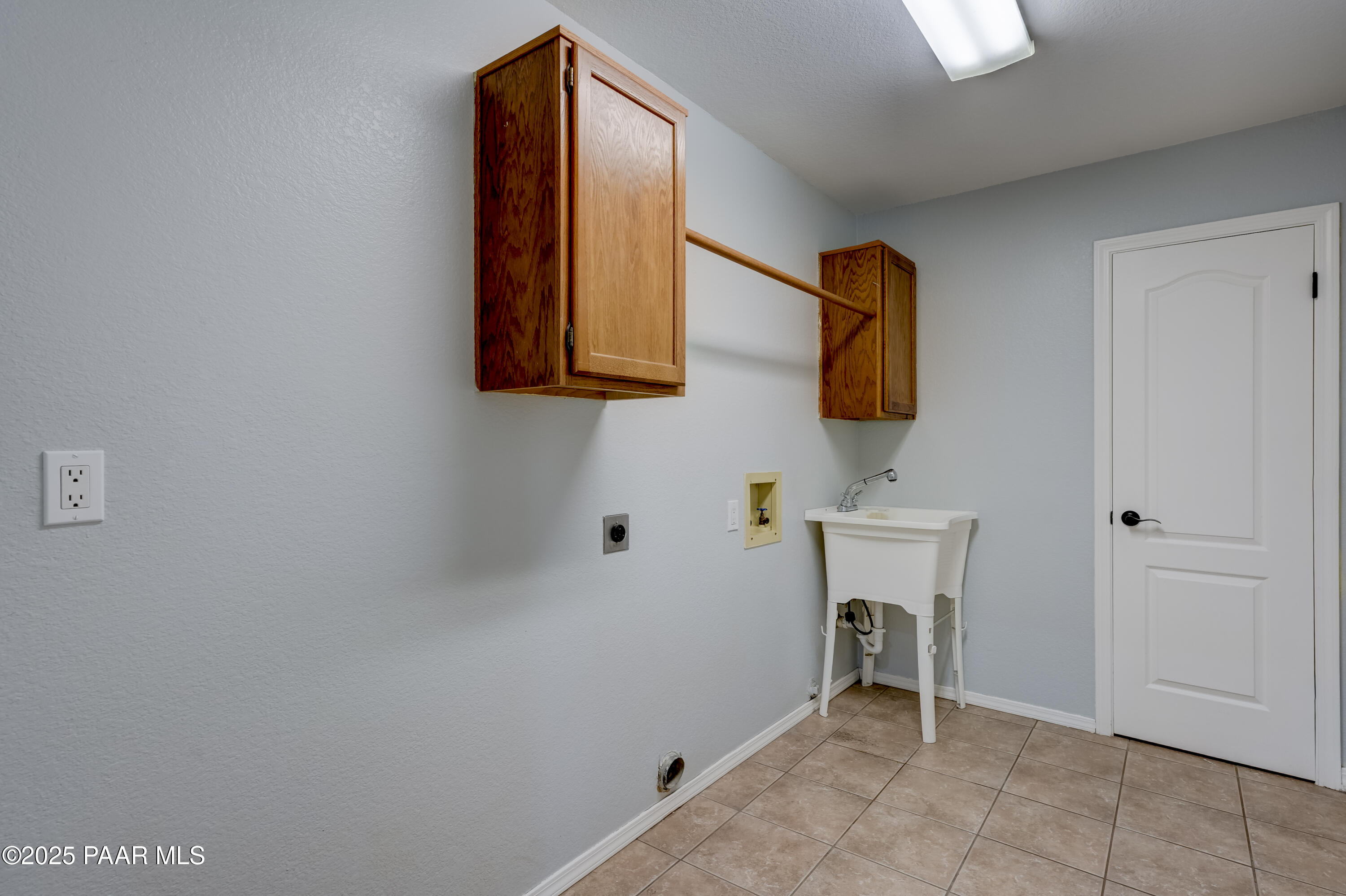 4466 N Stage Way Lane