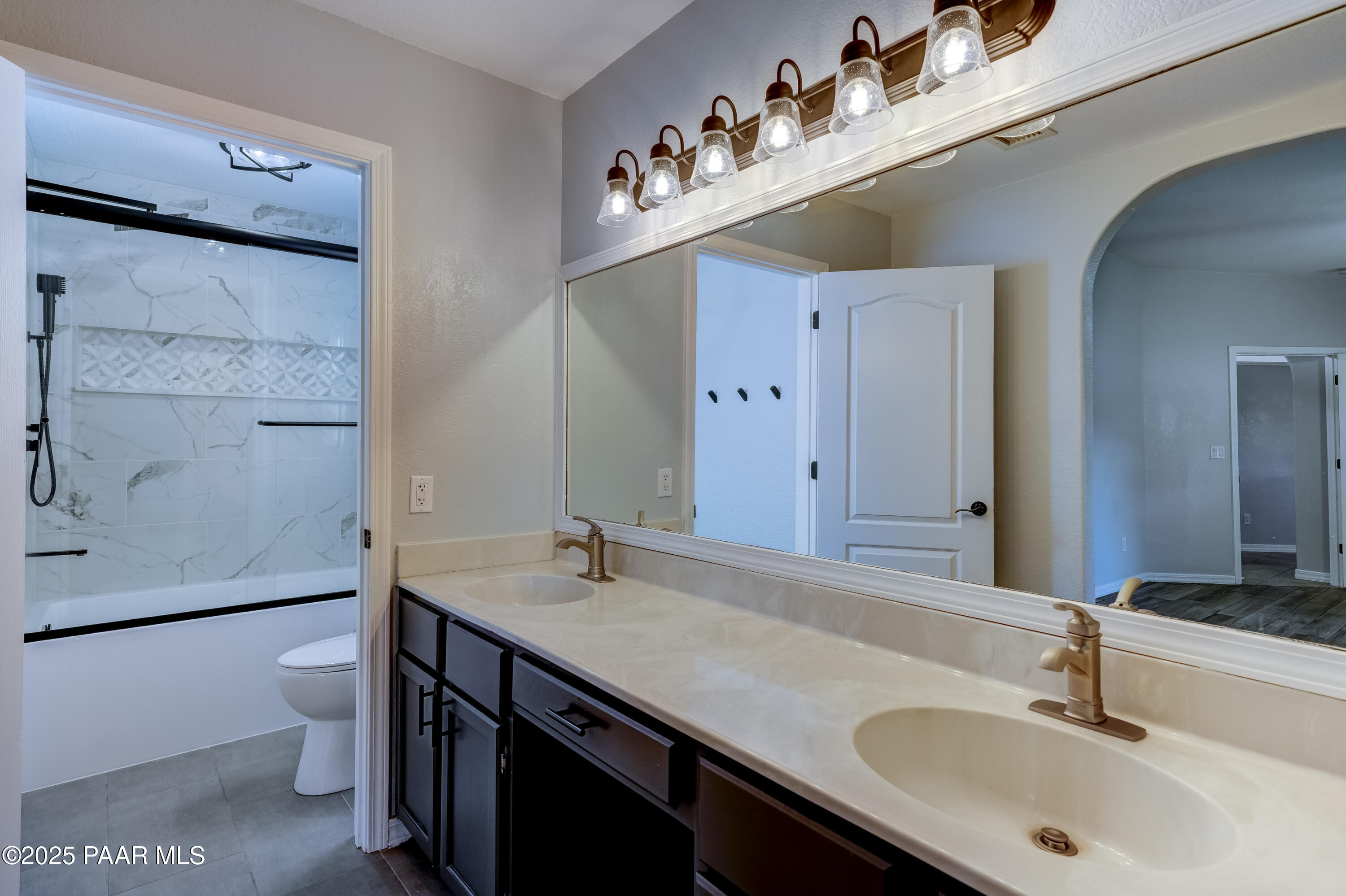 4466 N Stage Way Lane