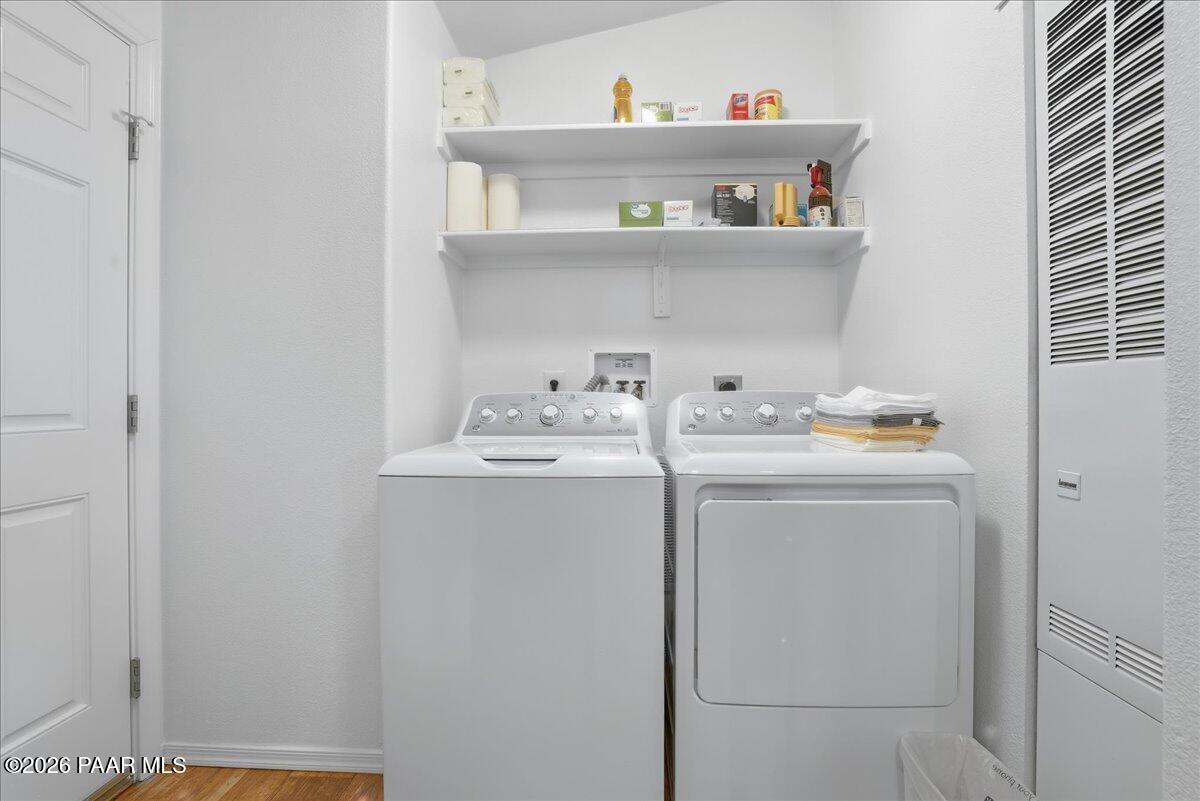 853 N State Unit: 170