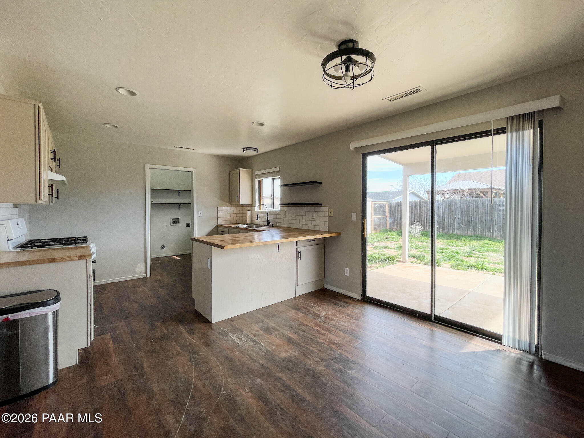 8613 E Hopi Drive