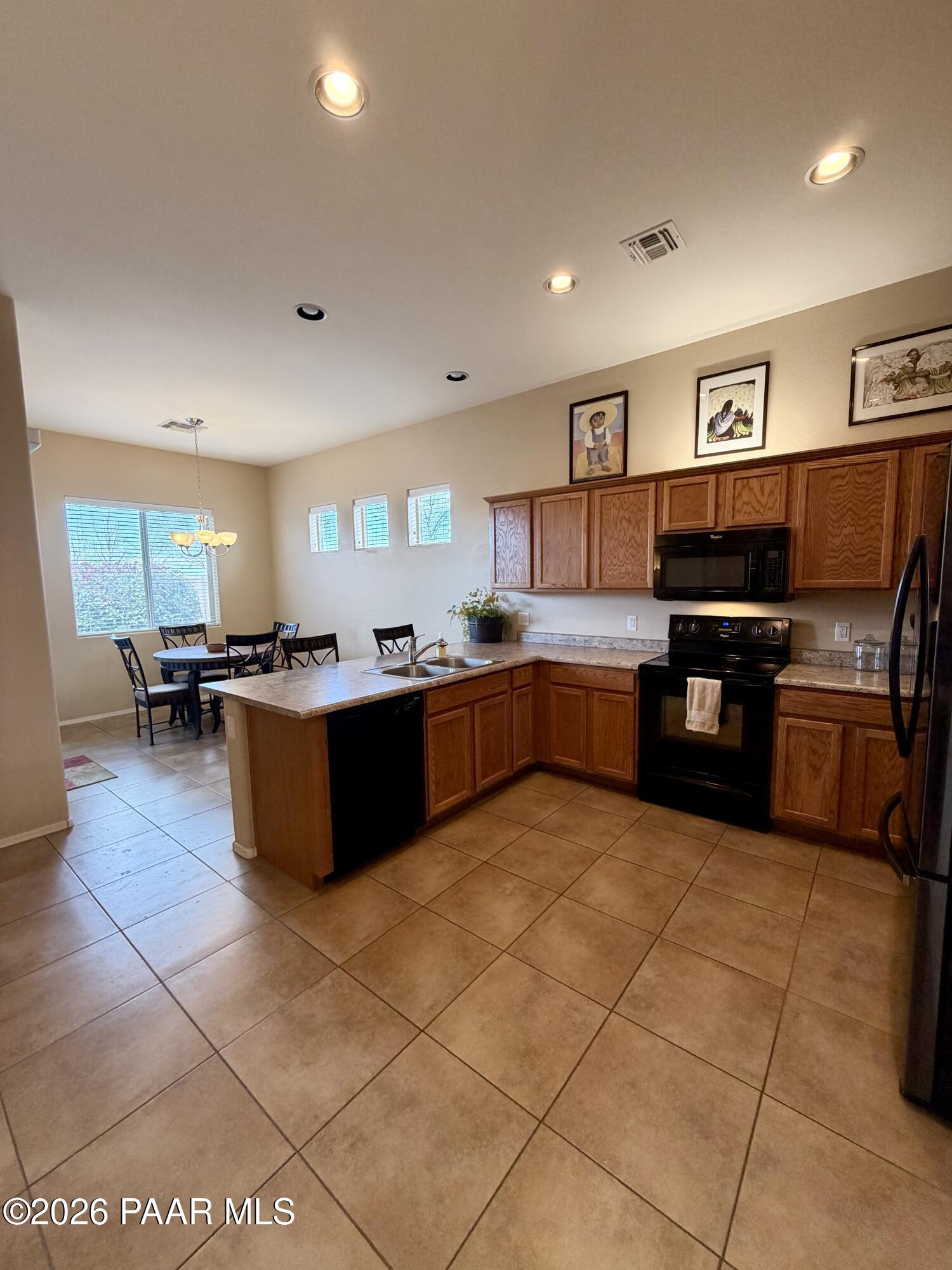 6832 E Hetley Place Unit: 5