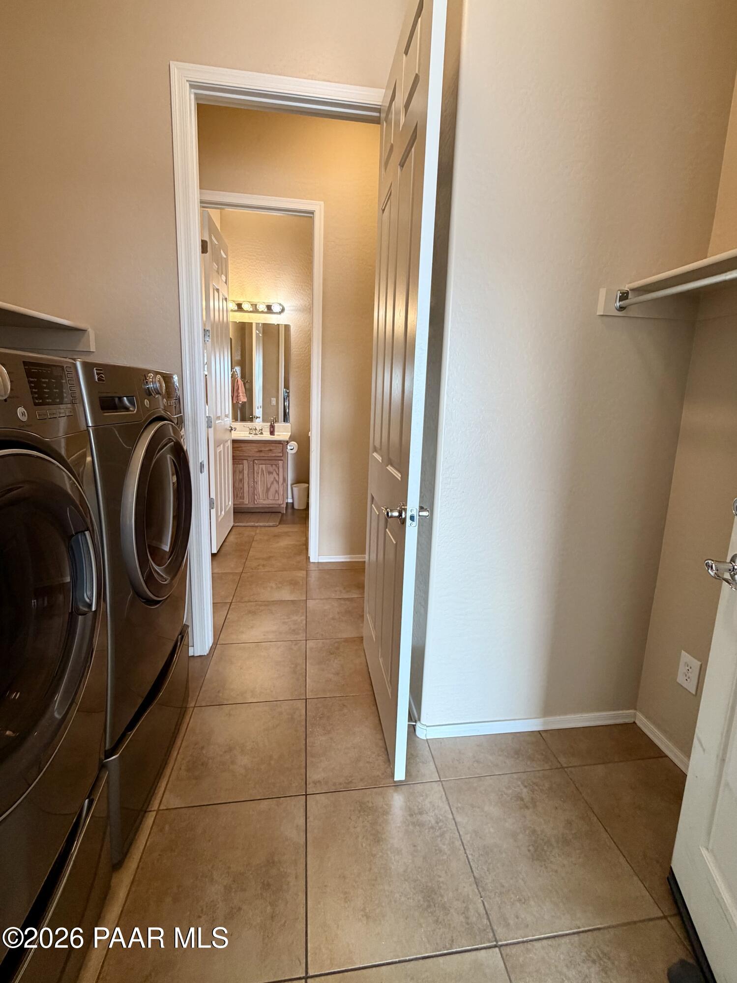 6832 E Hetley Place Unit: 5