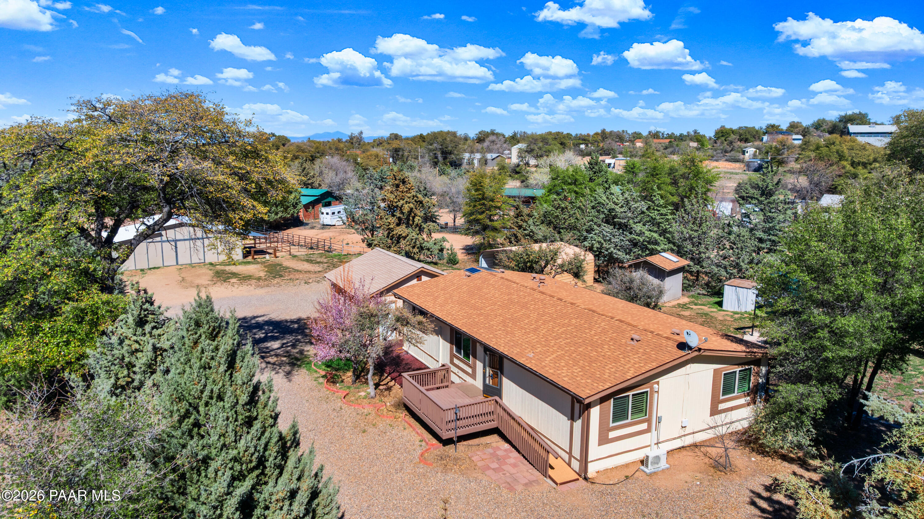 6911 N Lariat Lane