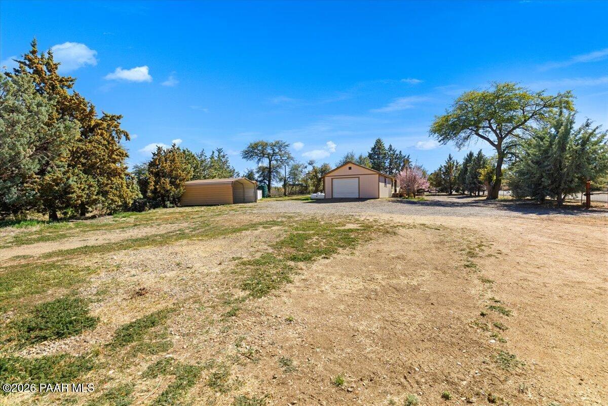 6911 N Lariat Lane