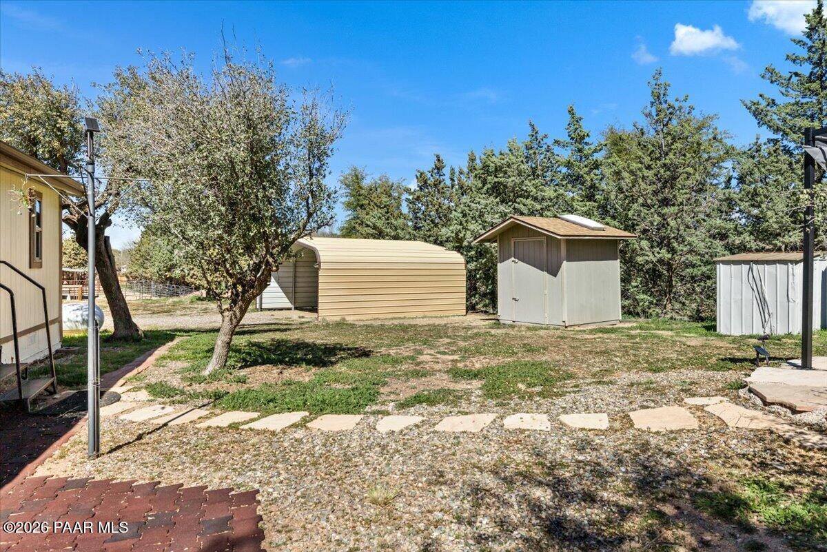 6911 N Lariat Lane