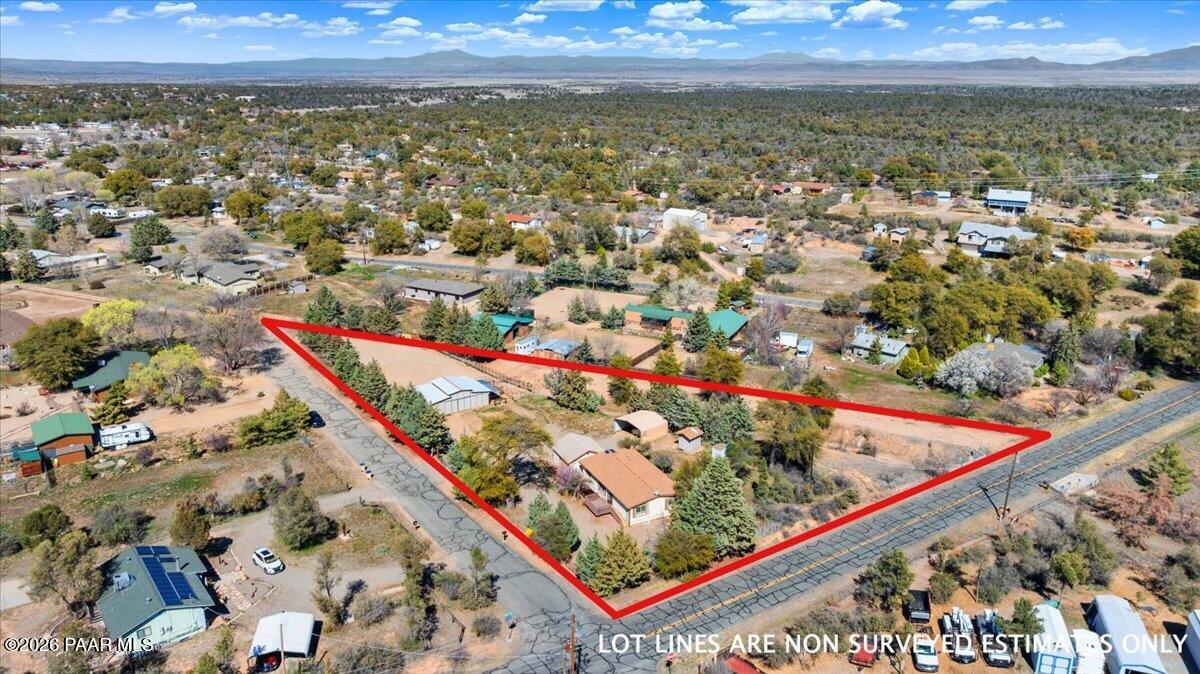 6911 N Lariat Lane