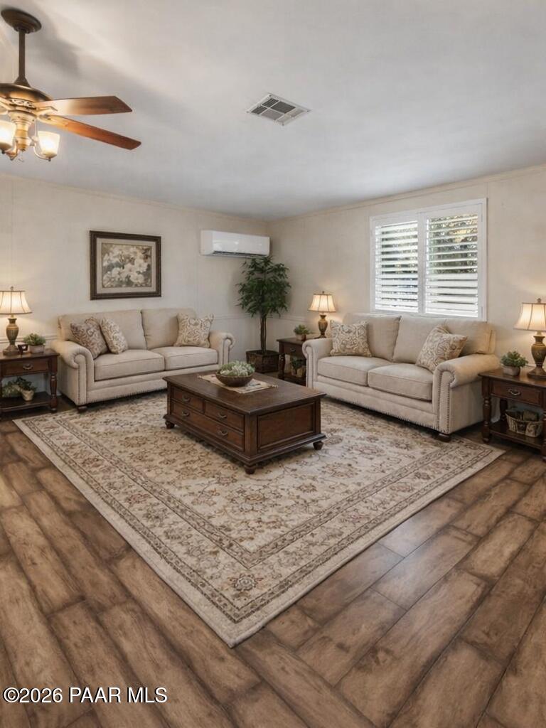 6911 N Lariat Lane