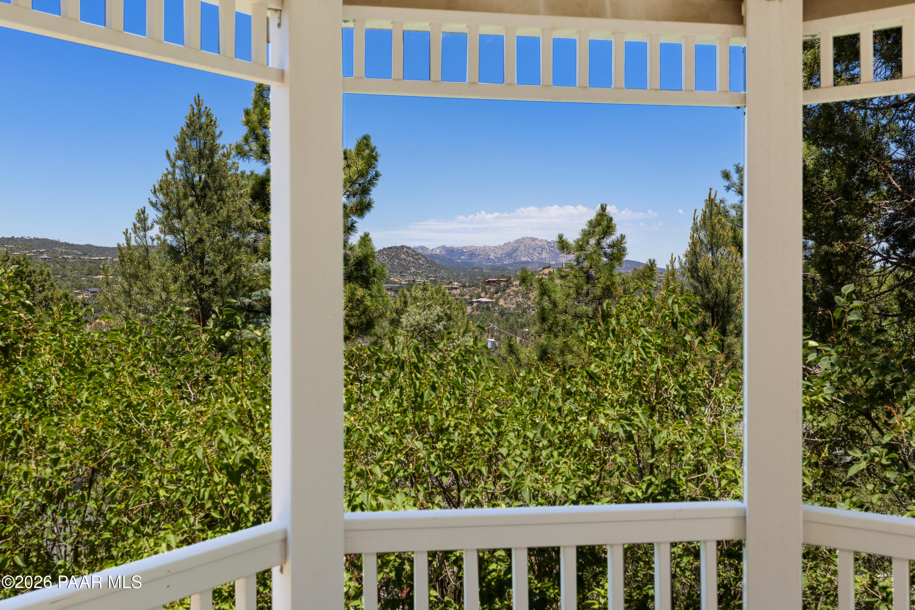 1289 S Manzanita Hill Road