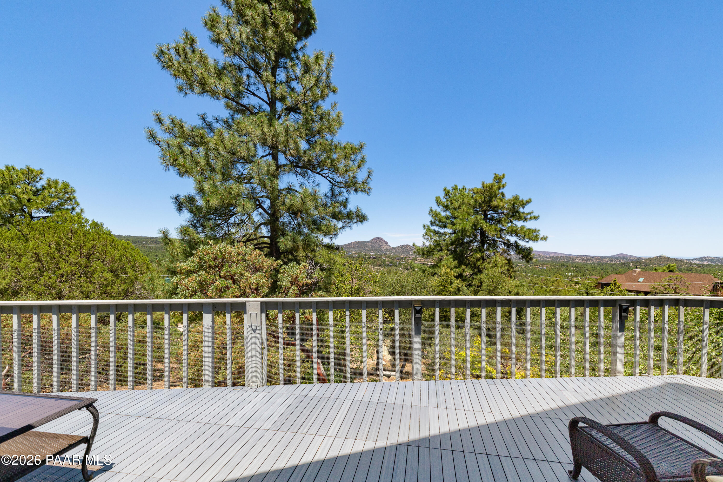 1289 S Manzanita Hill Road