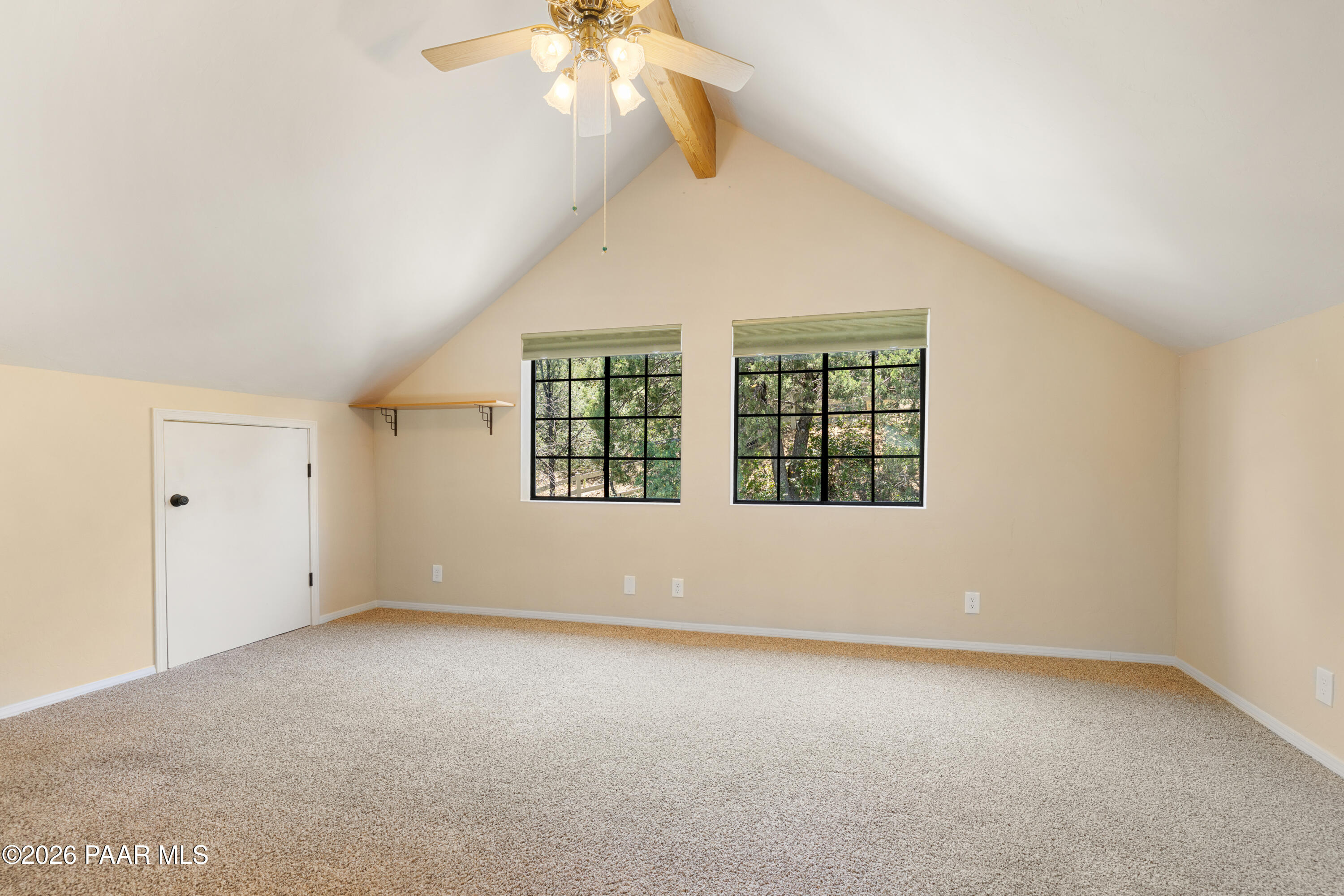 1289 S Manzanita Hill Road