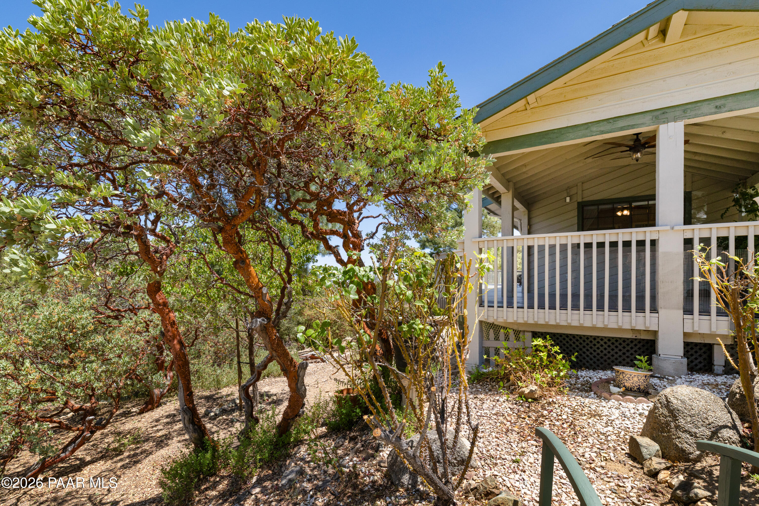 1289 S Manzanita Hill Road