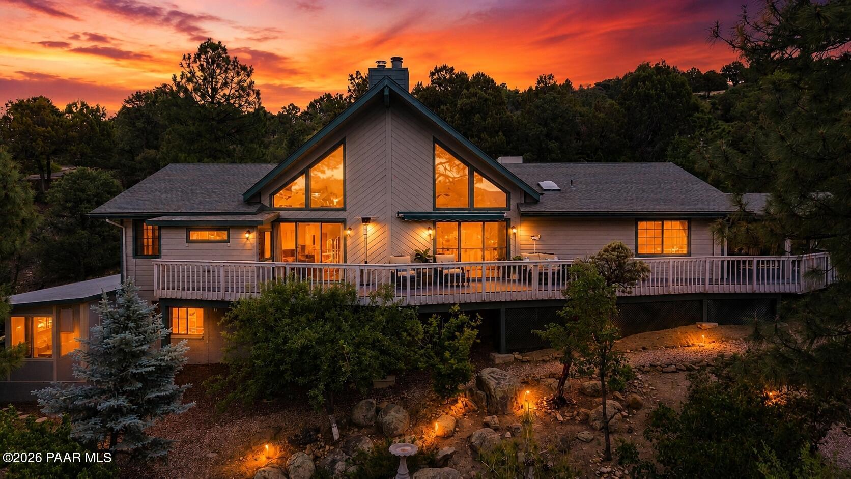 1289 S Manzanita Hill Road