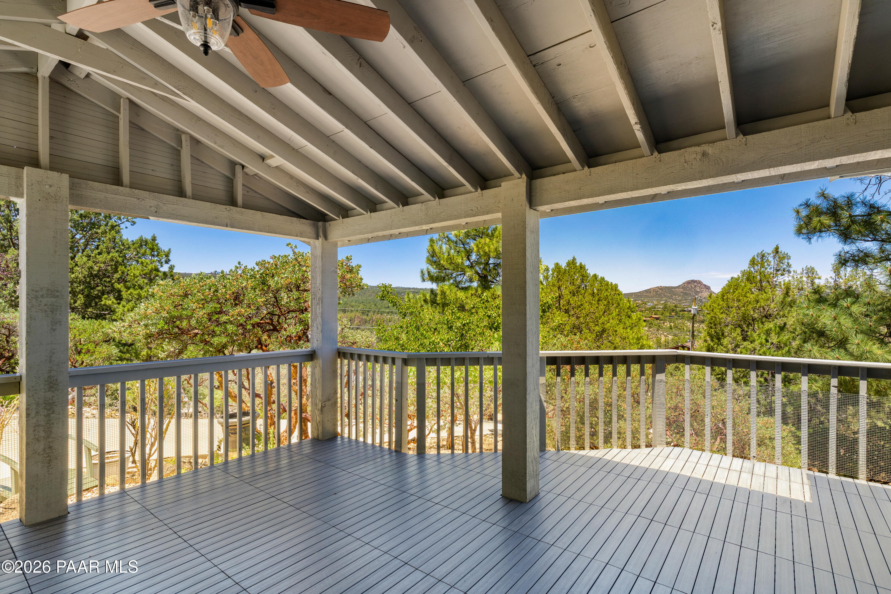 1289 S Manzanita Hill Road