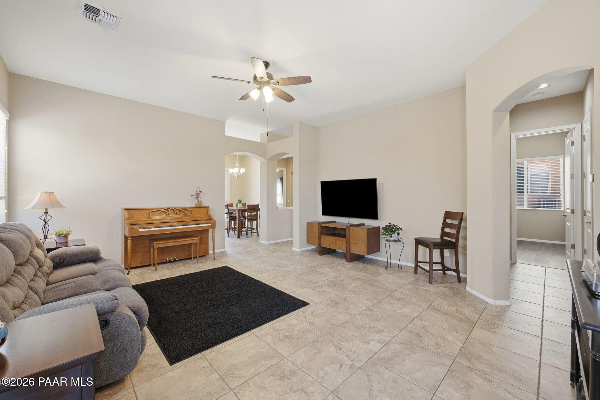 5841 N Thornberry Drive