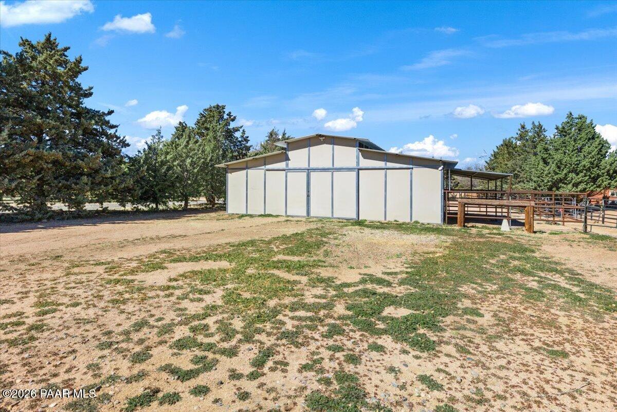 6911 N Lariat Lane