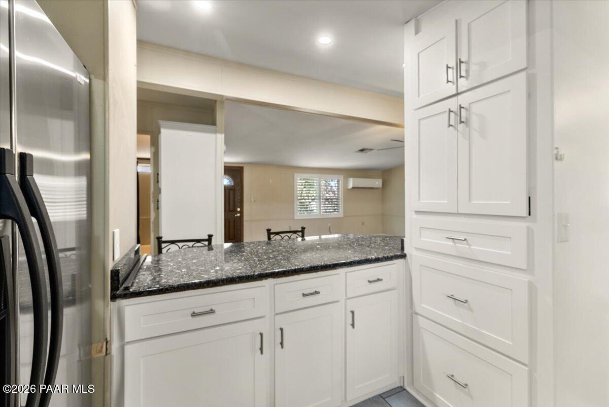 6911 N Lariat Lane