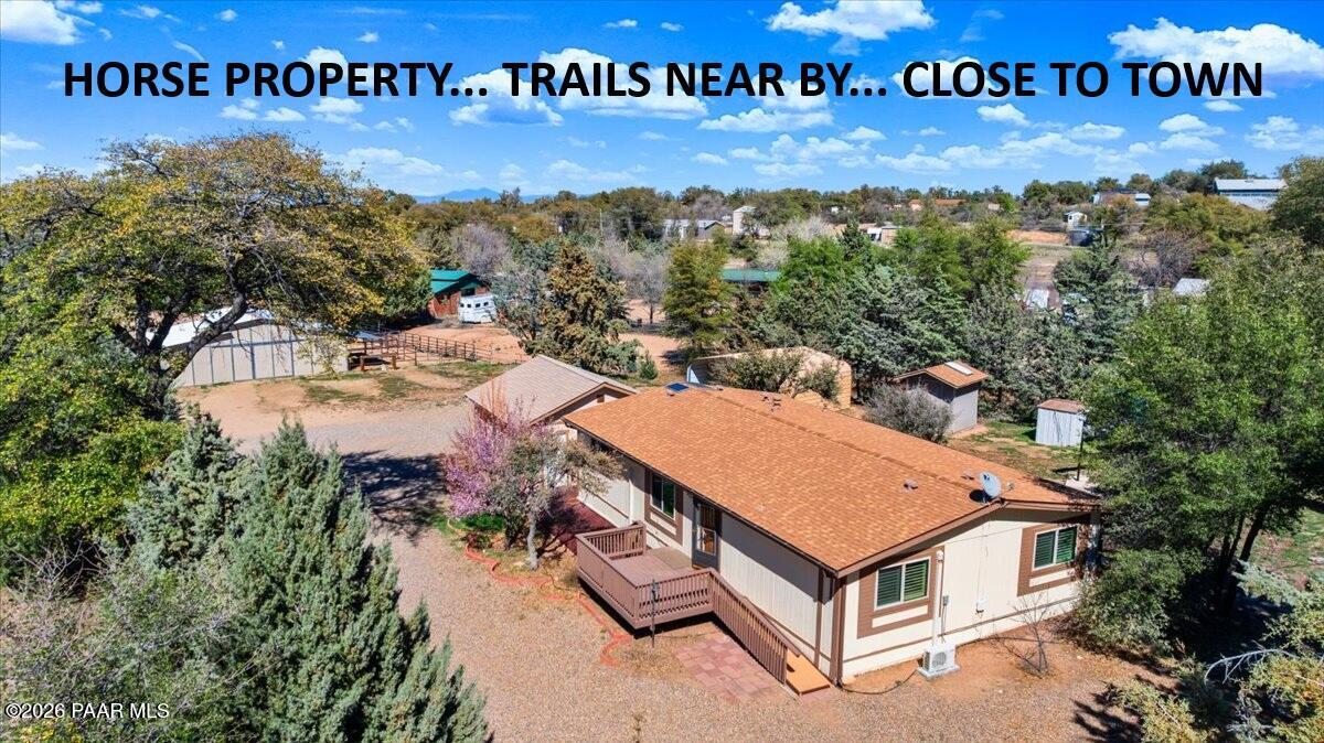 6911 N Lariat Lane