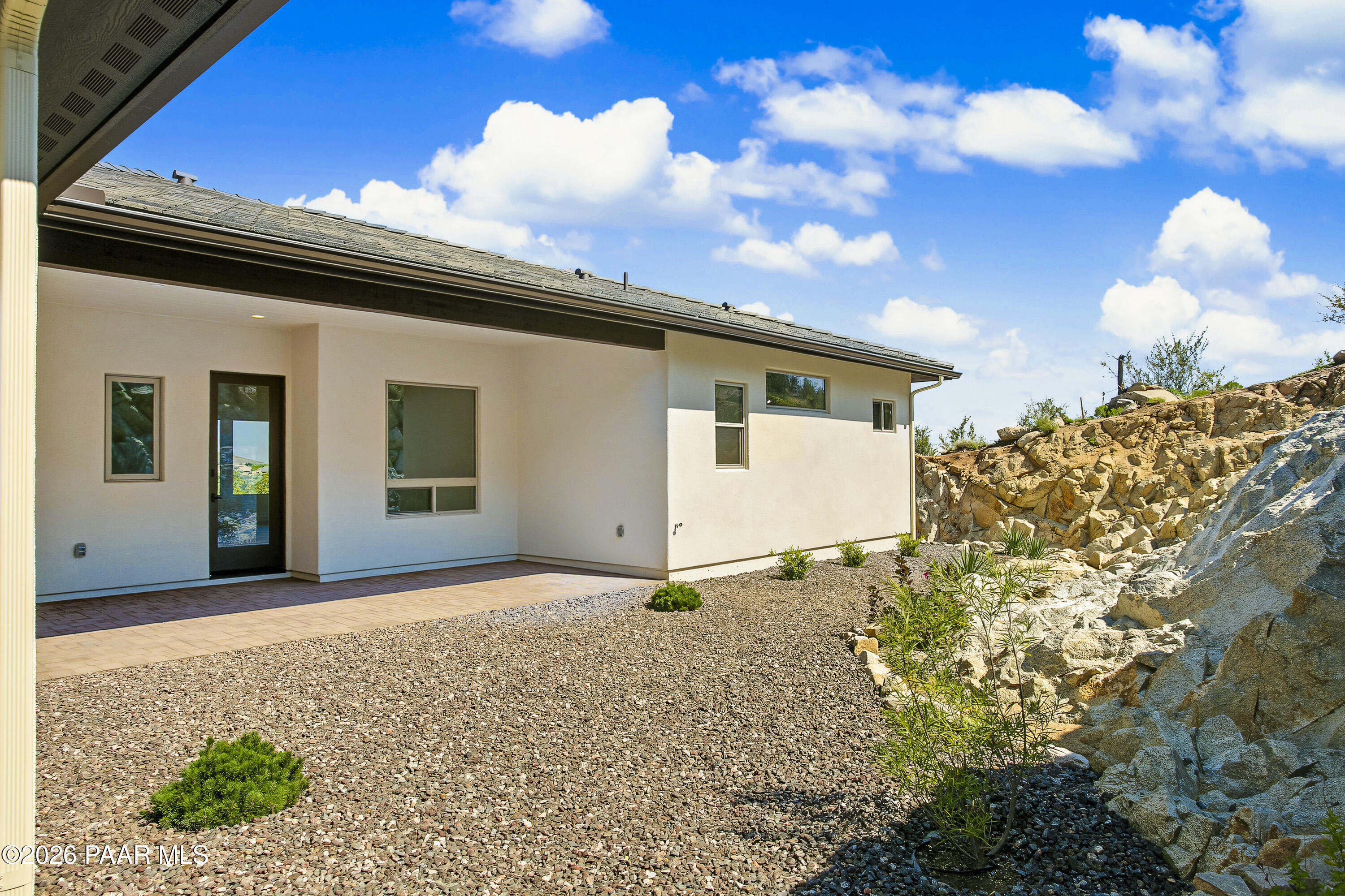 1172 N Cloud Cliff Pass
