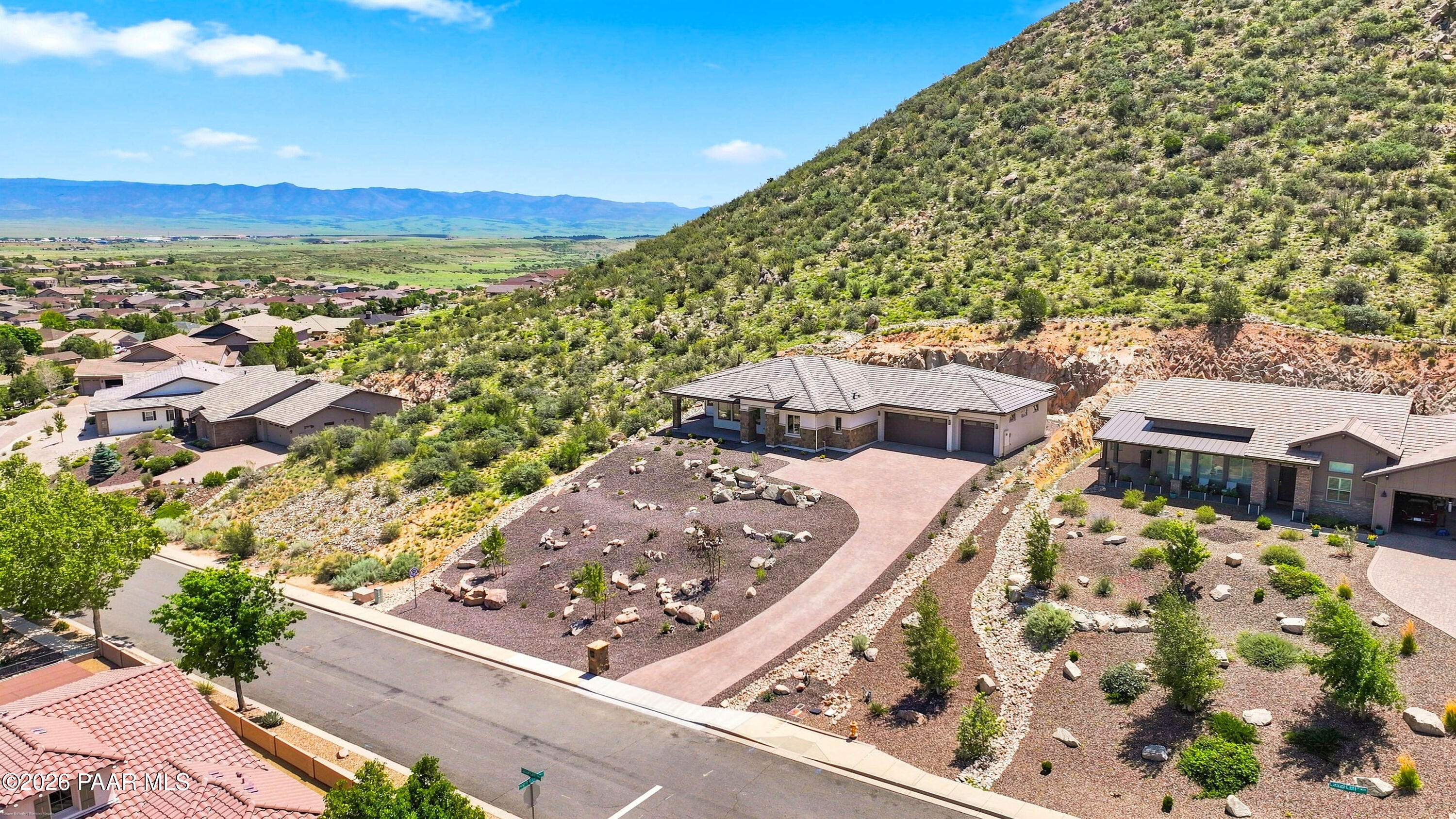 1172 N Cloud Cliff Pass