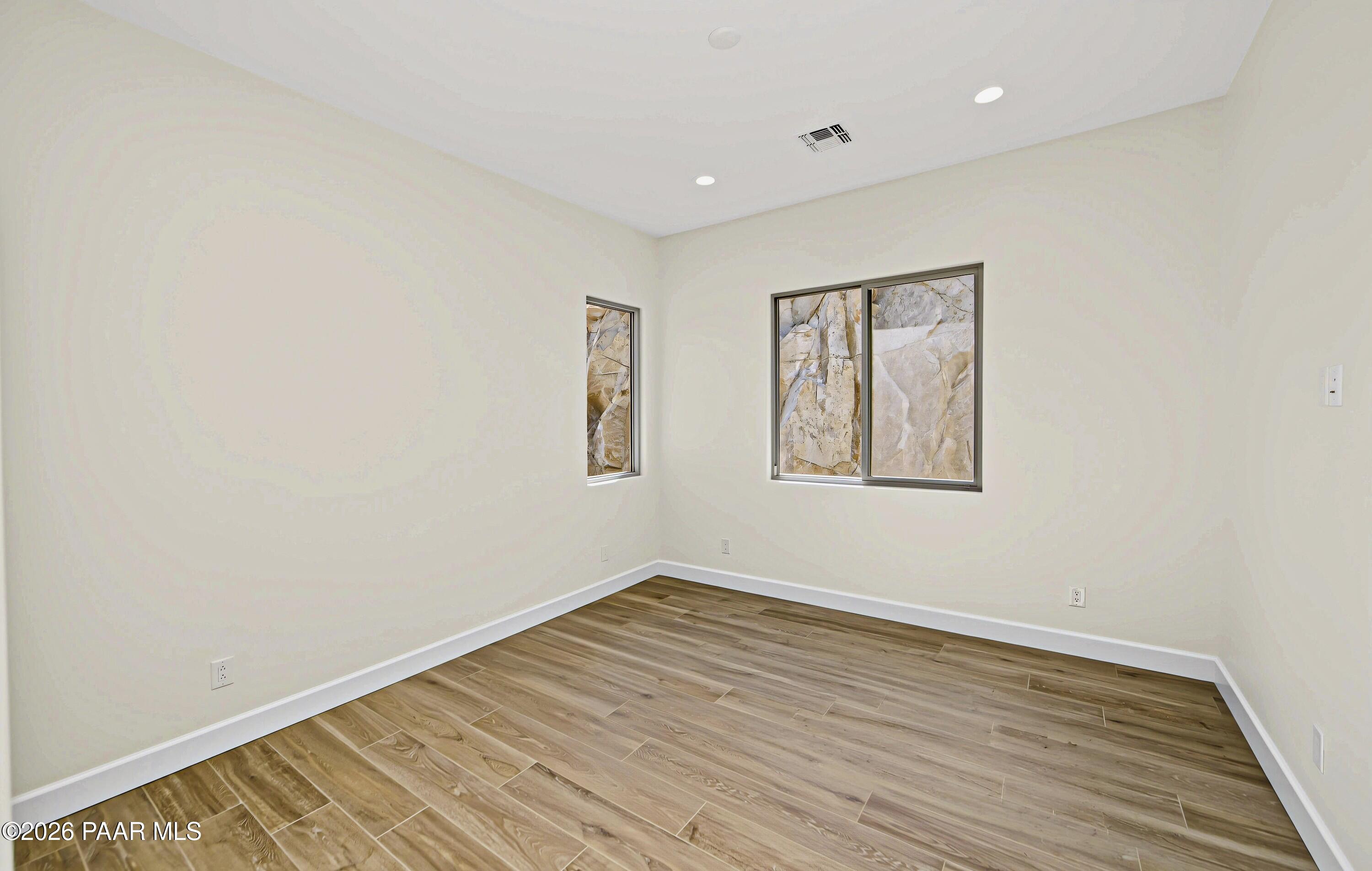 1172 N Cloud Cliff Pass