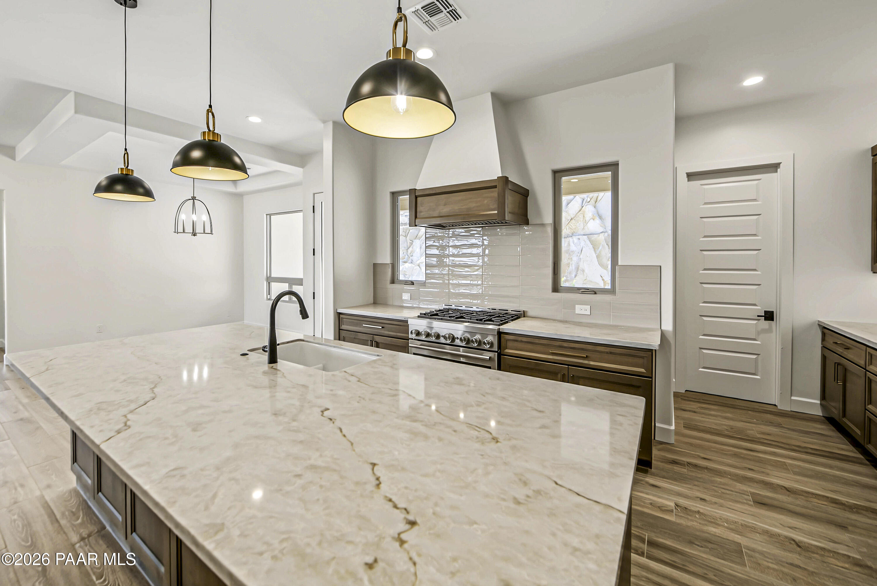 1172 N Cloud Cliff Pass