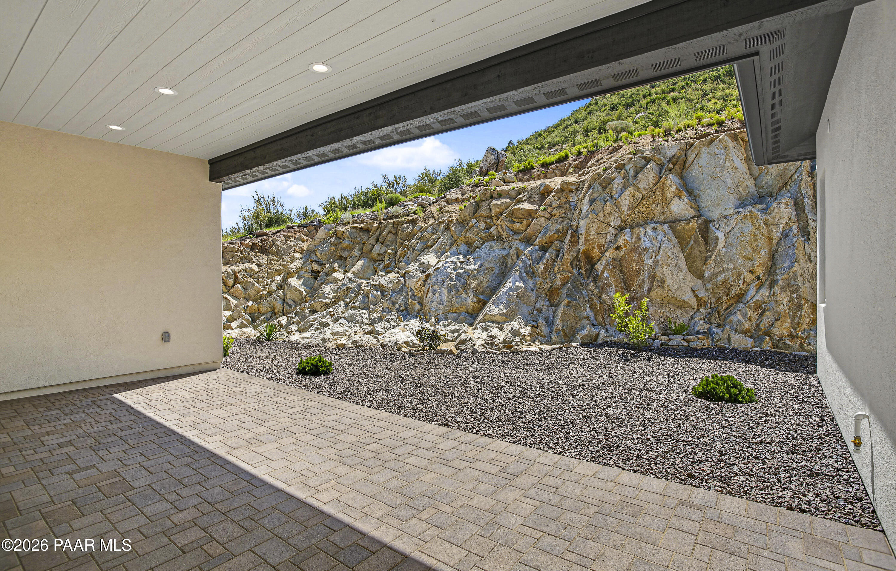 1172 N Cloud Cliff Pass