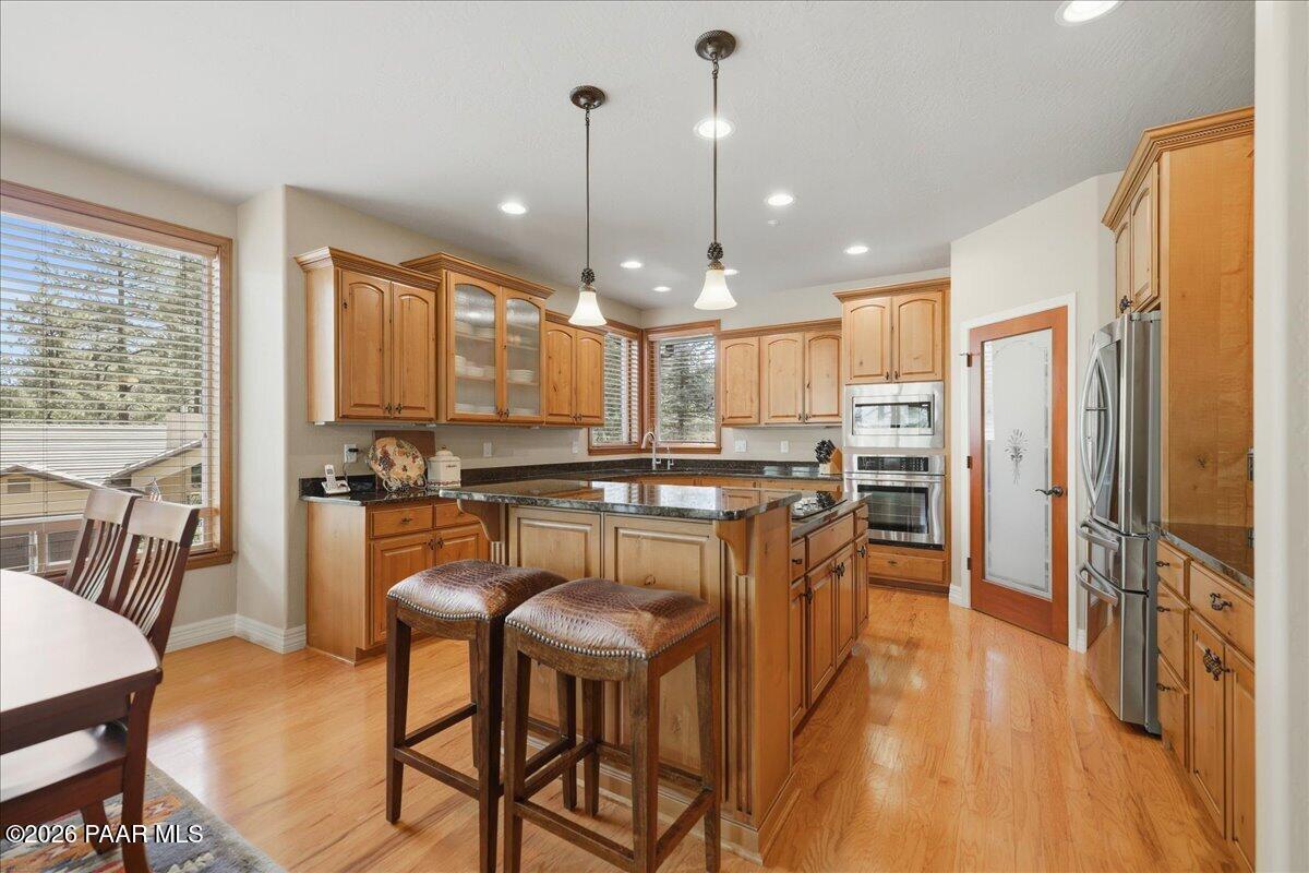 2140 Lone Oak Way
