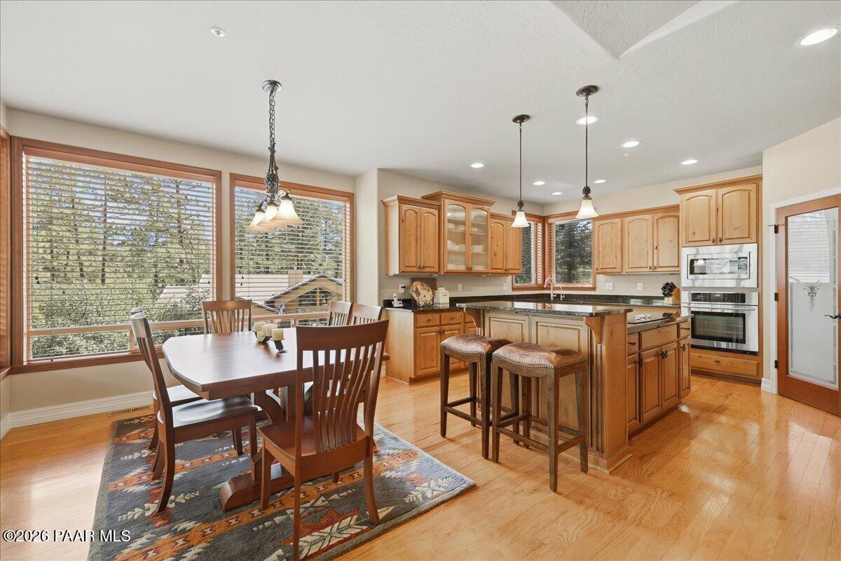 2140 Lone Oak Way