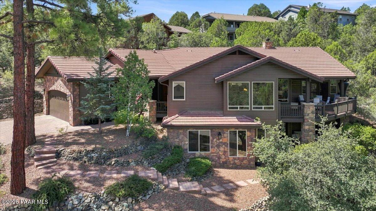 2140 Lone Oak Way