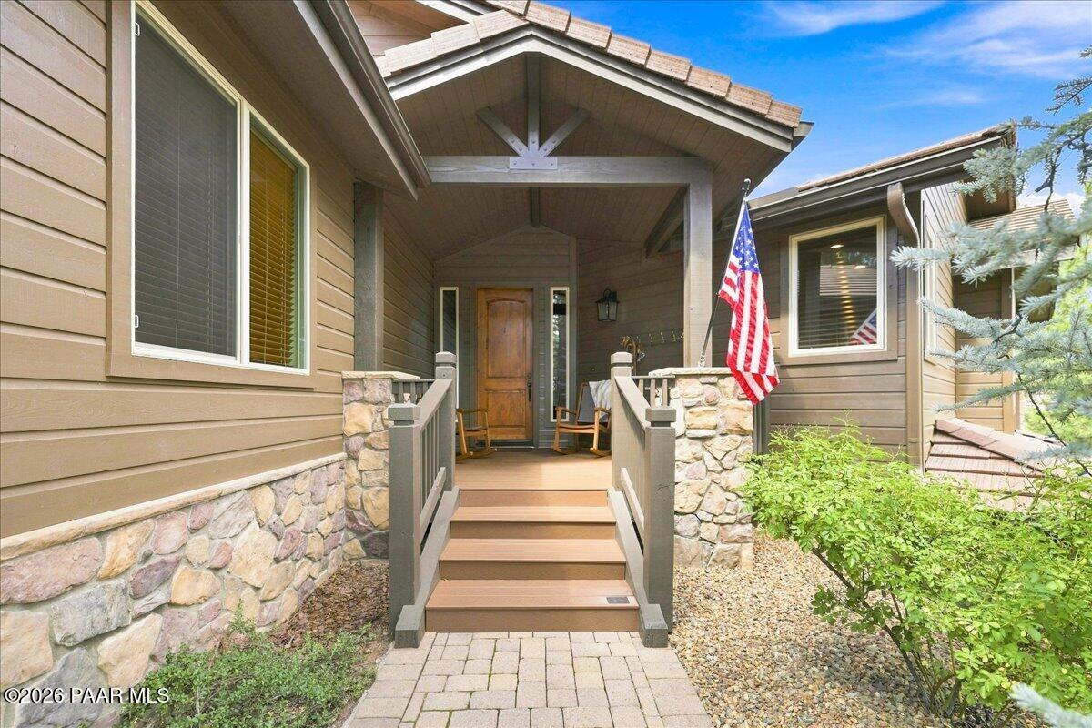 2140 Lone Oak Way