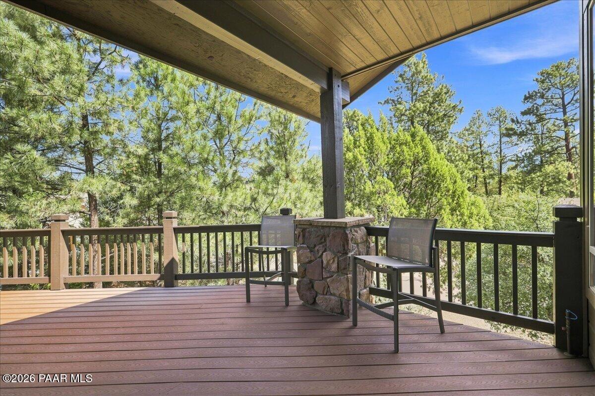 2140 Lone Oak Way