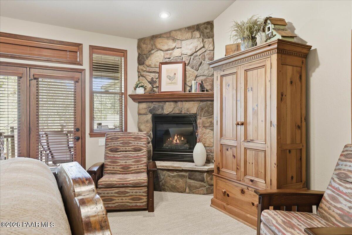 2140 Lone Oak Way