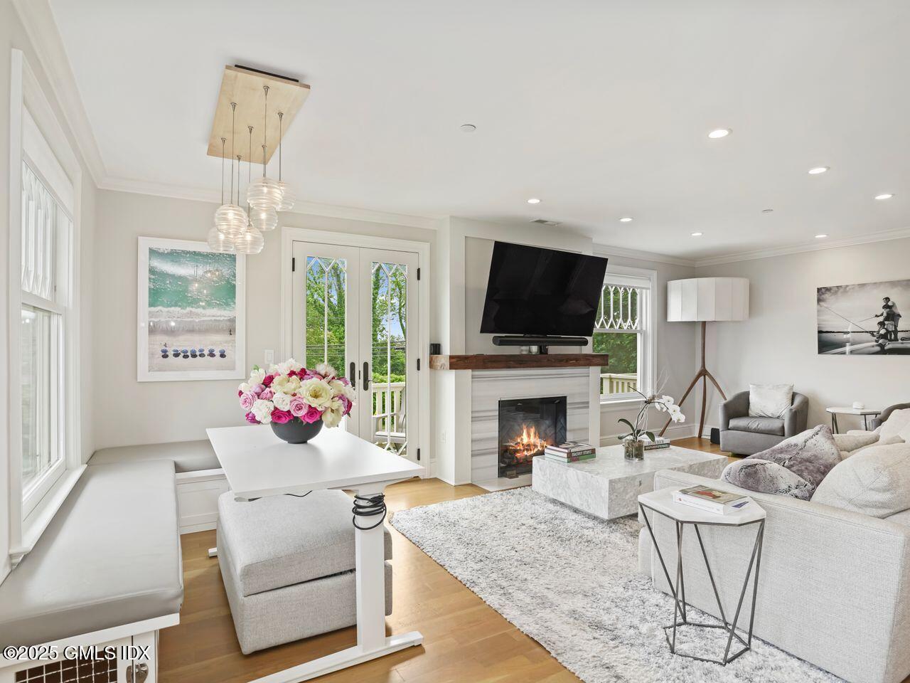 165 SHORE Road, F