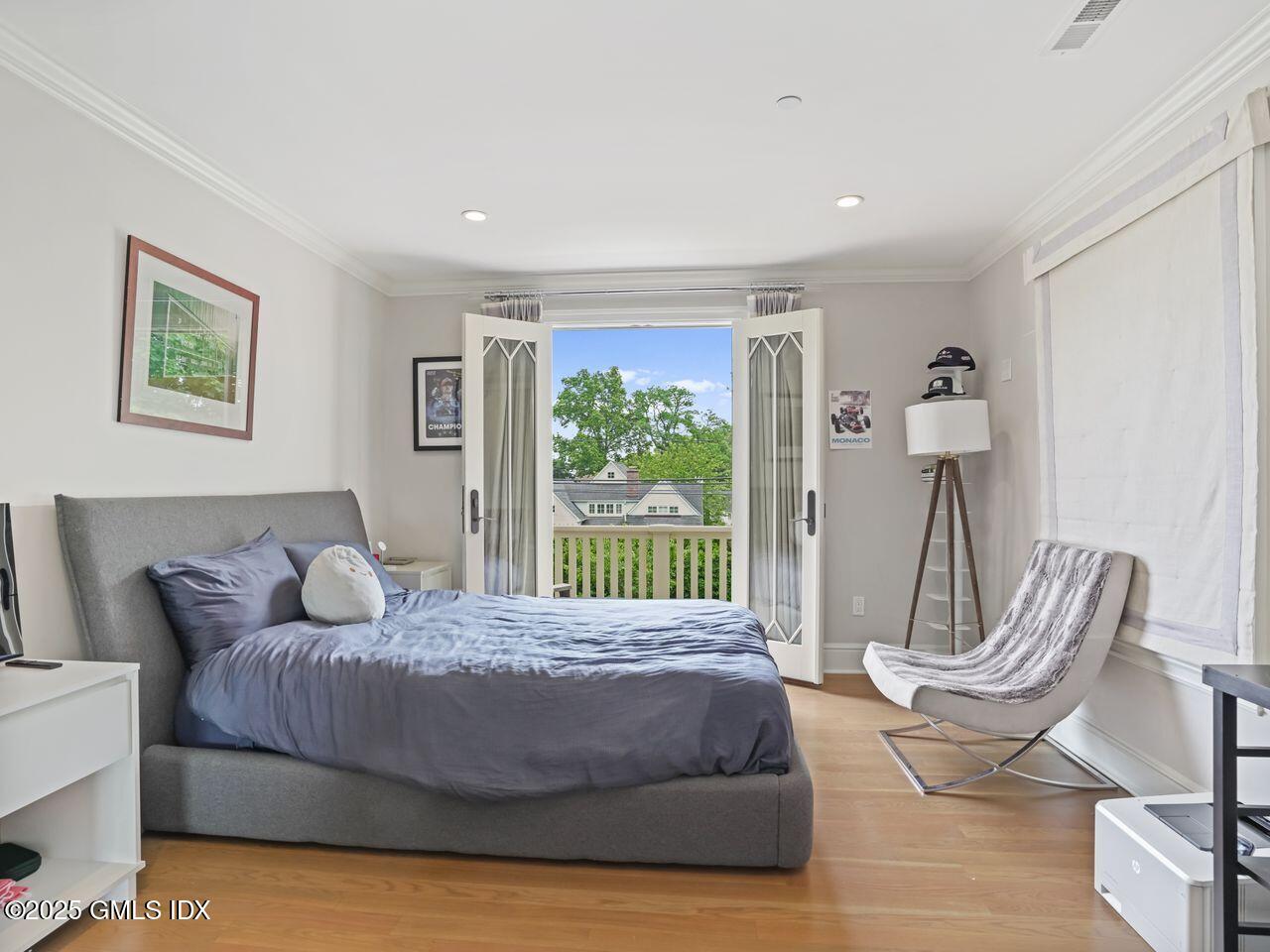 165 SHORE Road, F