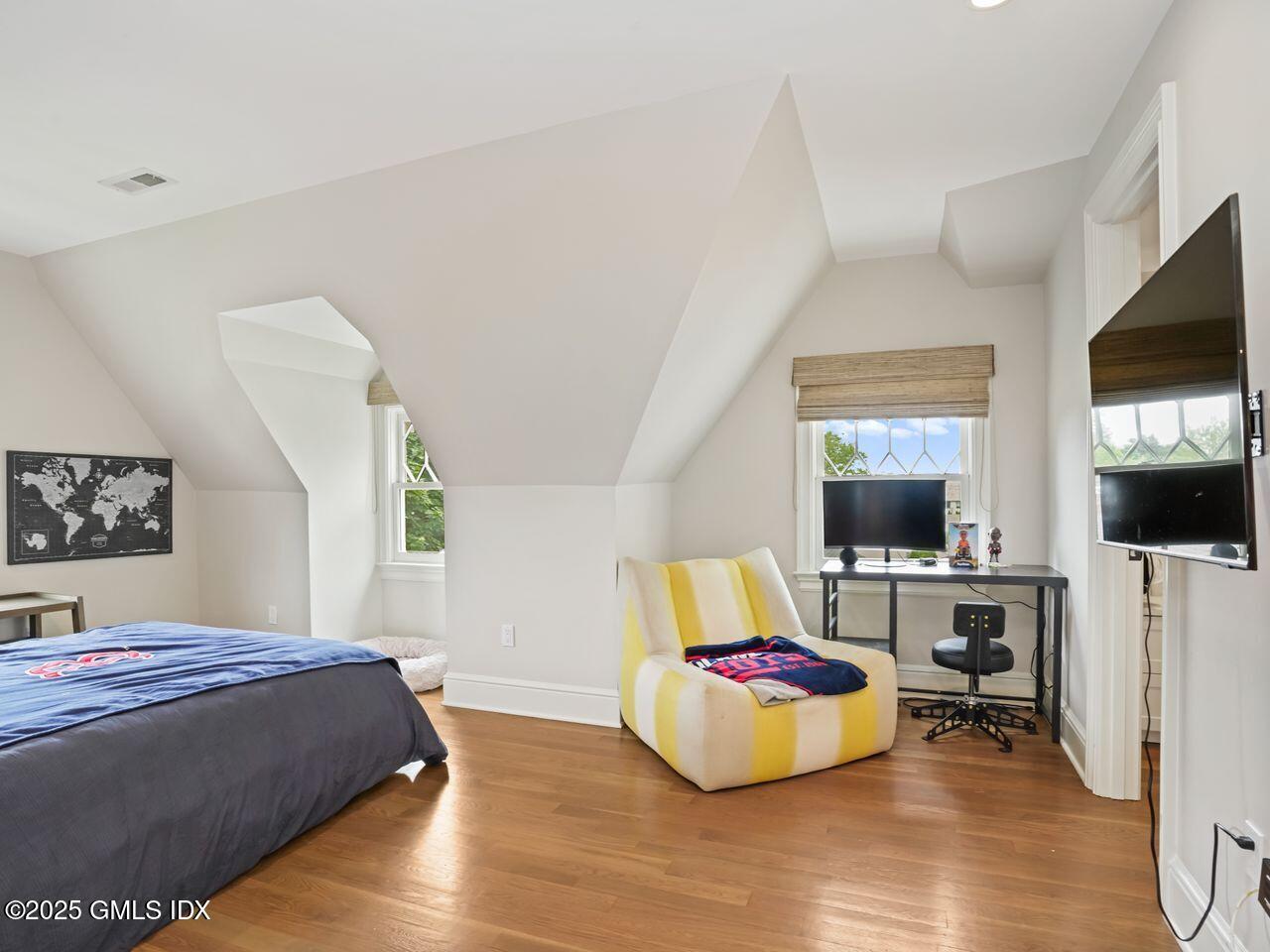 165 SHORE Road, F