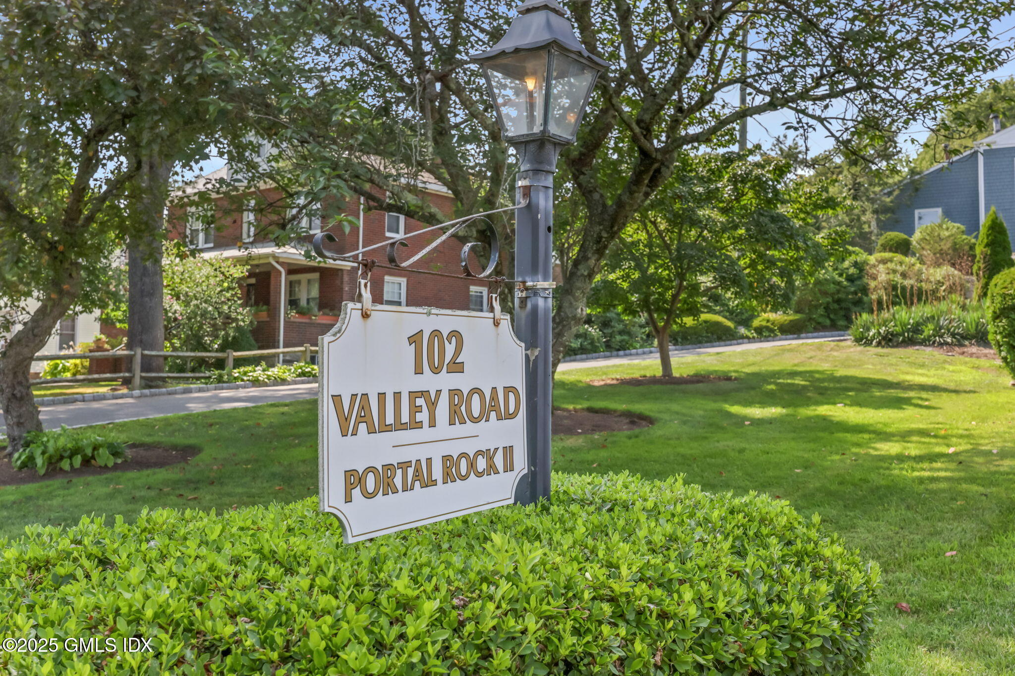 102 Valley Road, 21